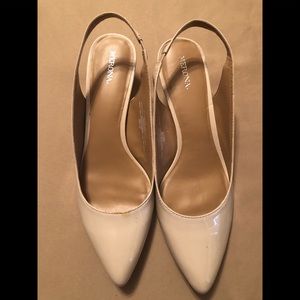 Beige kitten heel pumps